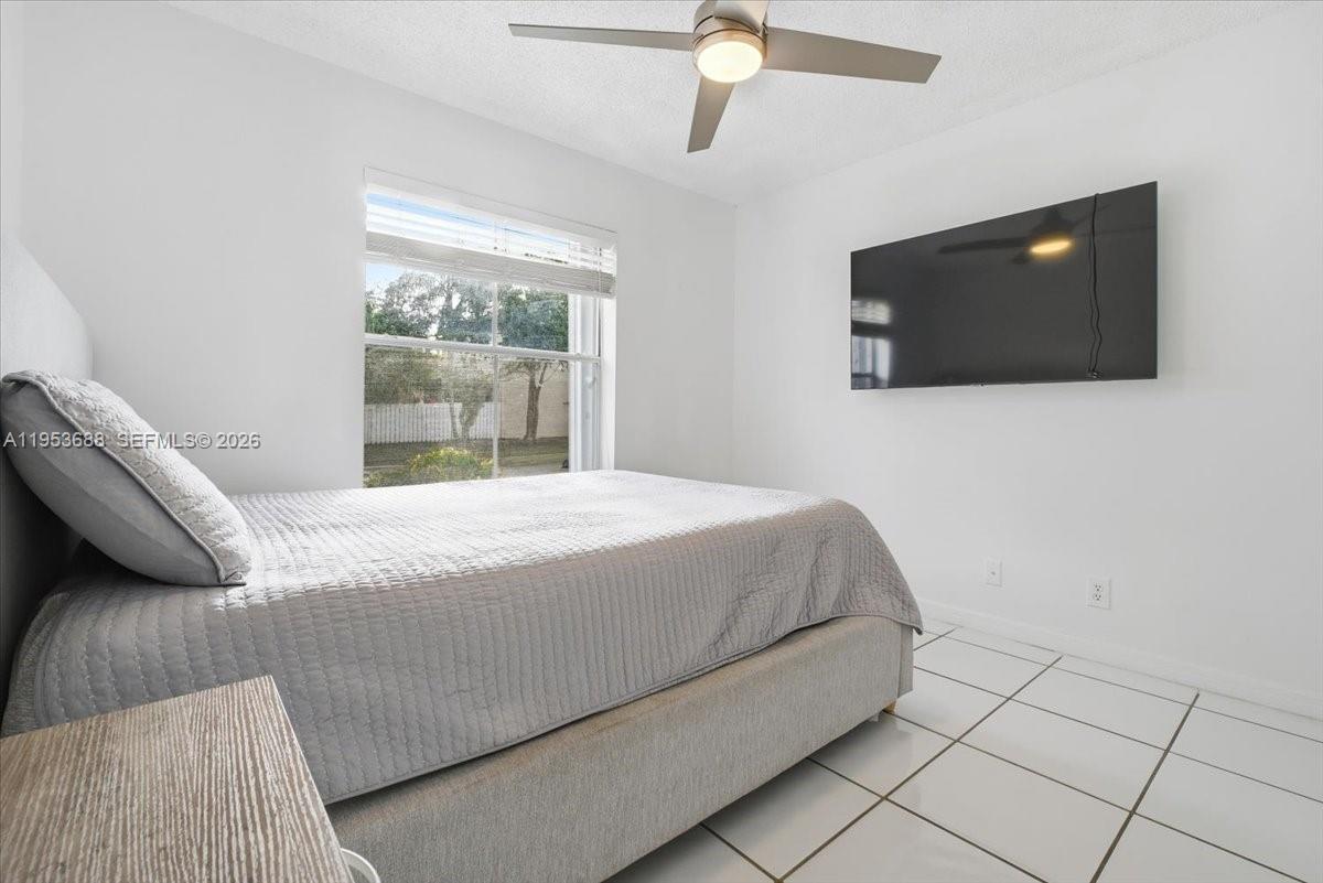 628 Stanton Dr Weston, FL 33326