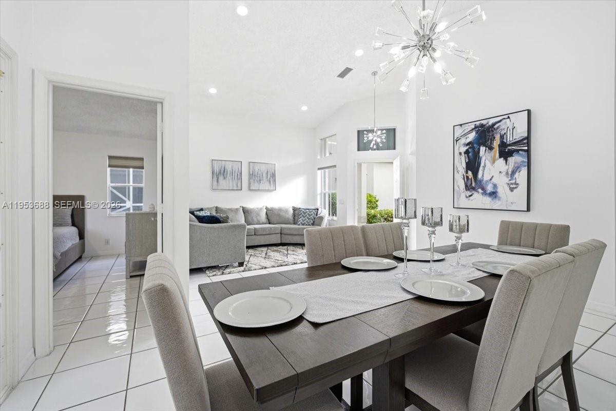 628 Stanton Dr Weston, FL 33326