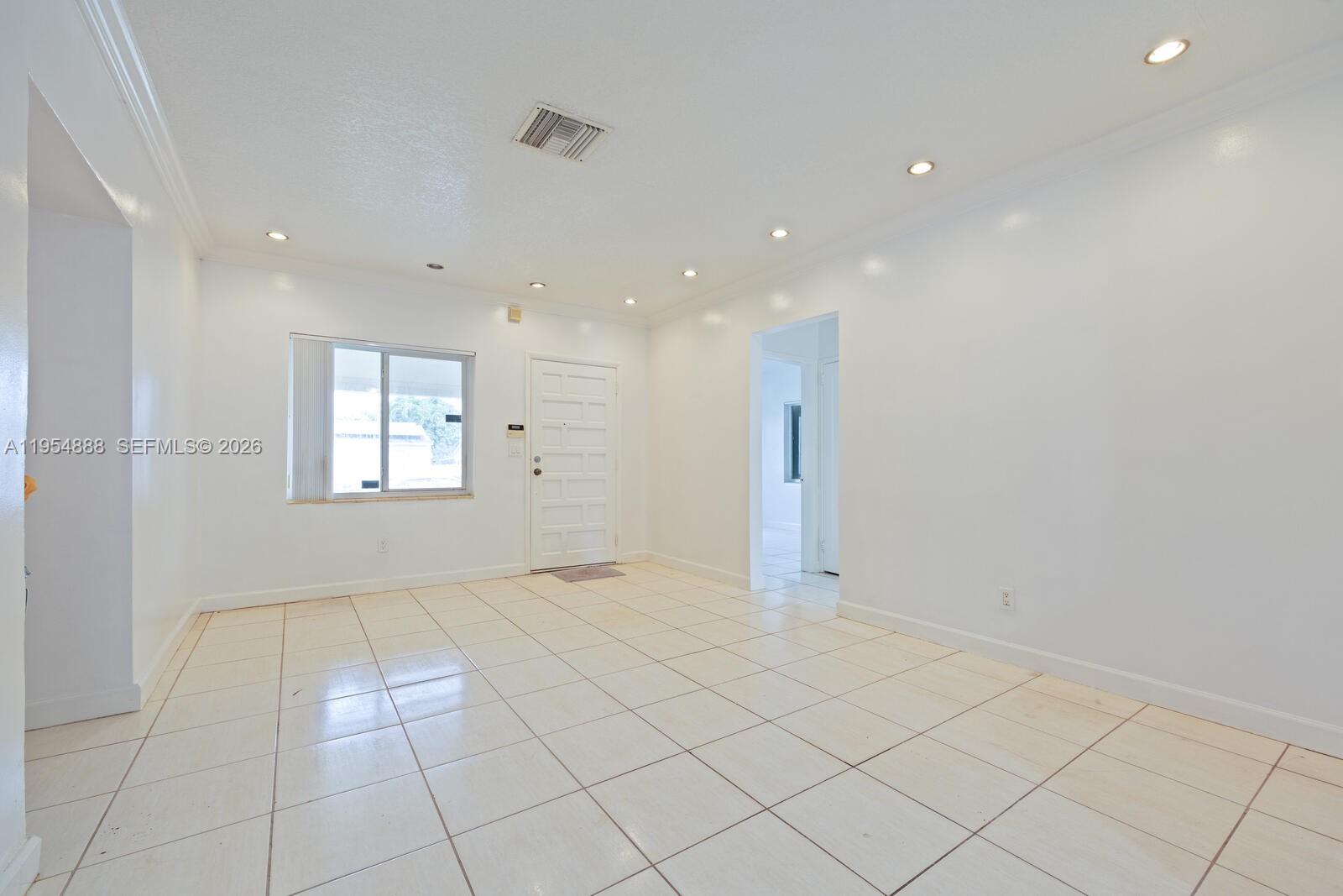 3050 NW 2nd St Miami, FL 33125