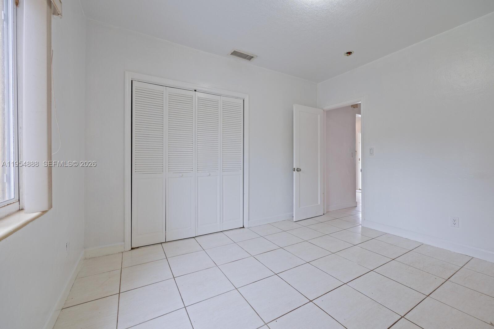 3050 NW 2nd St Miami, FL 33125