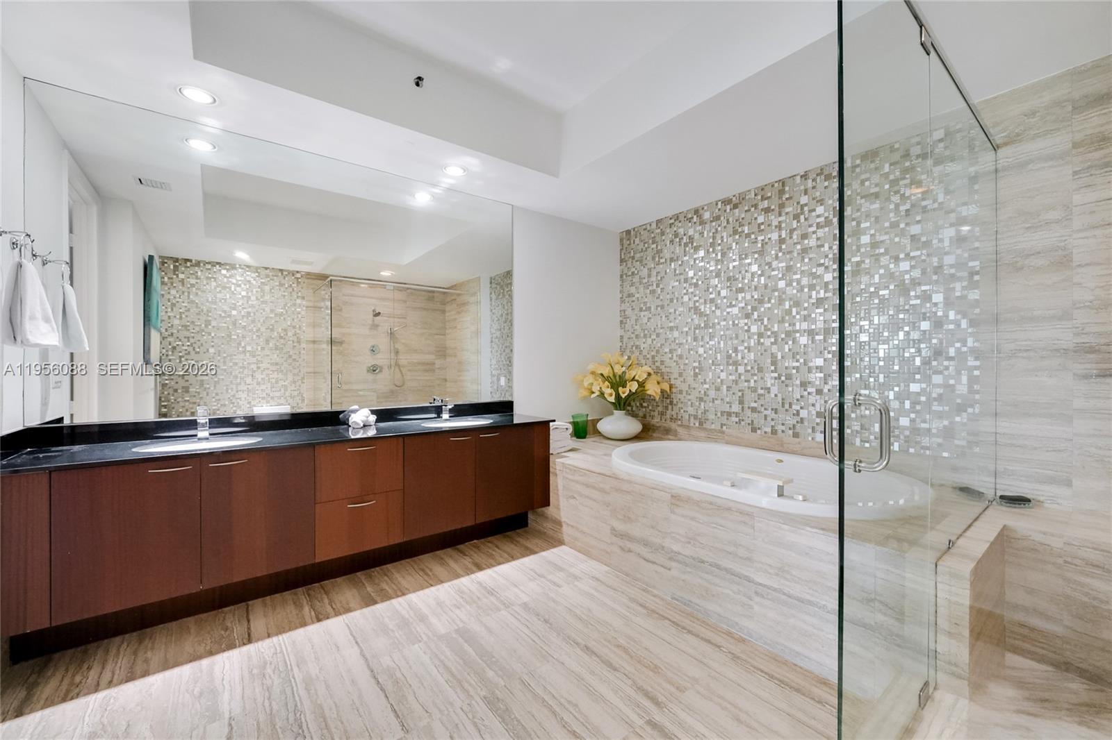 image Trump Tower I14