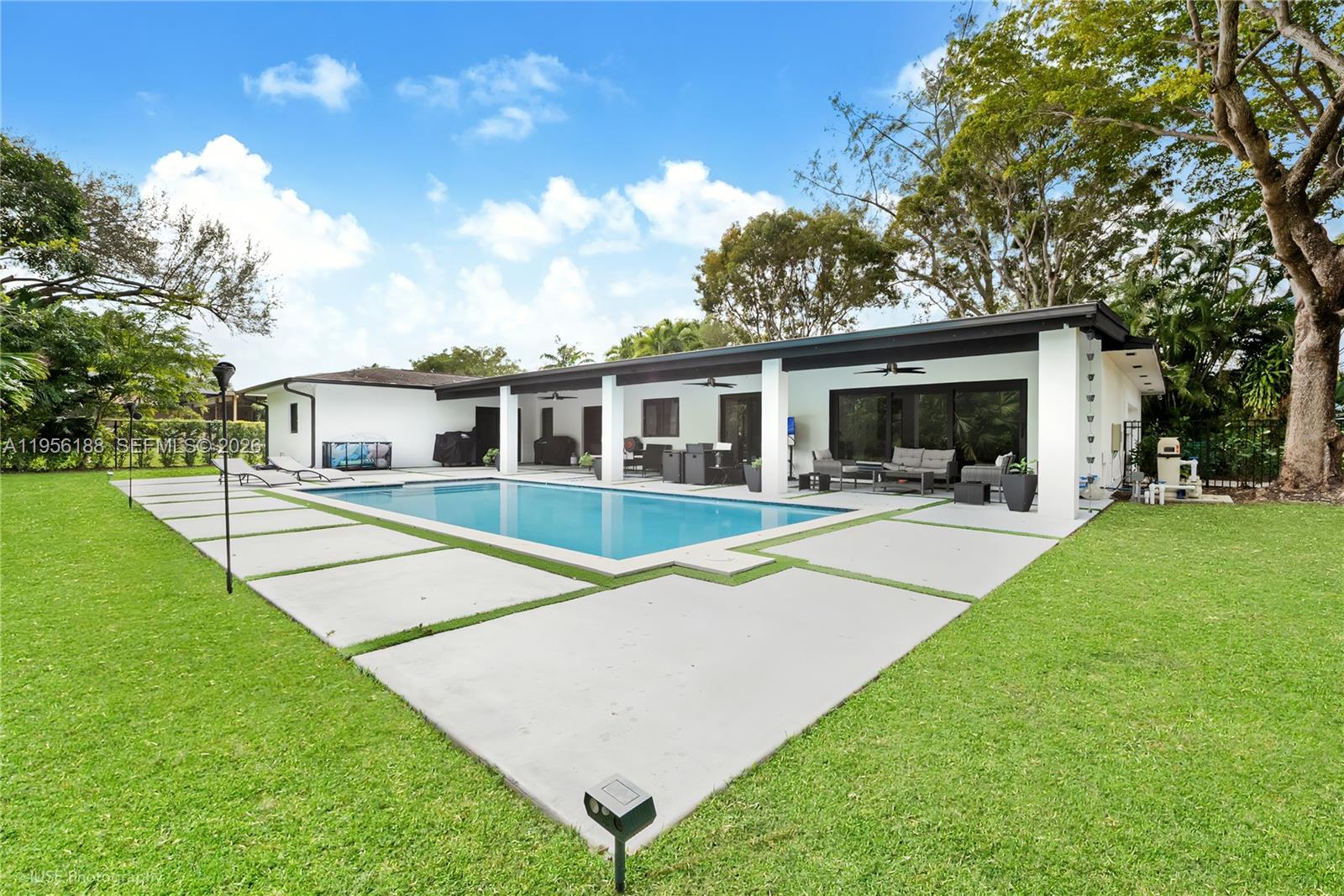 17203 SW 78th Pl Palmetto Bay, FL 33157