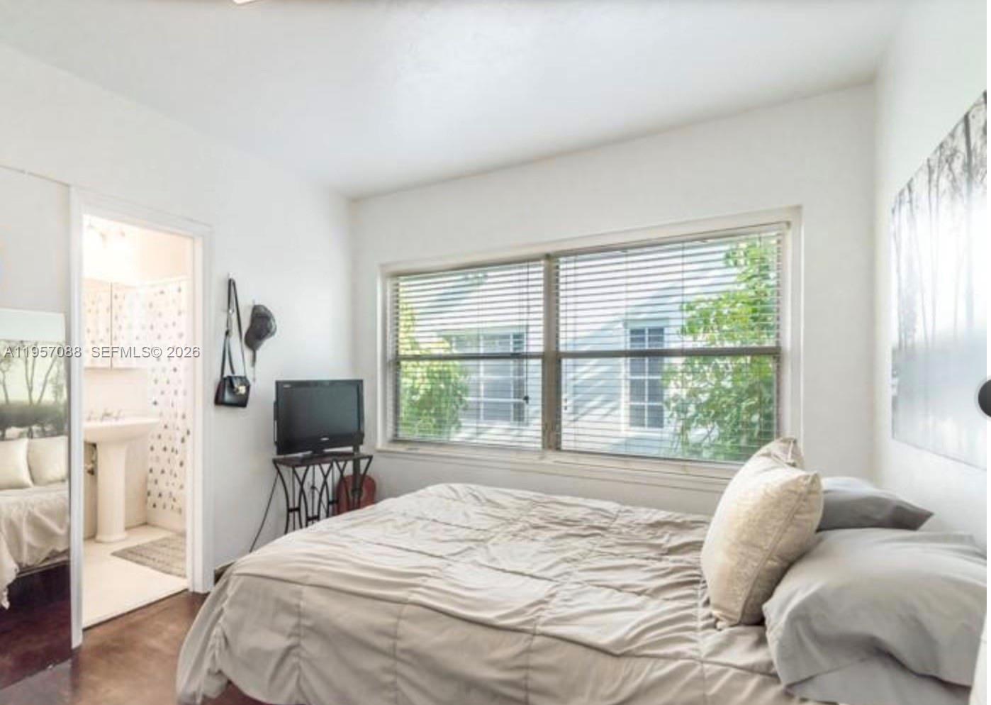 1555 Pennsylvania Ave #202 Miami Beach, FL 33139