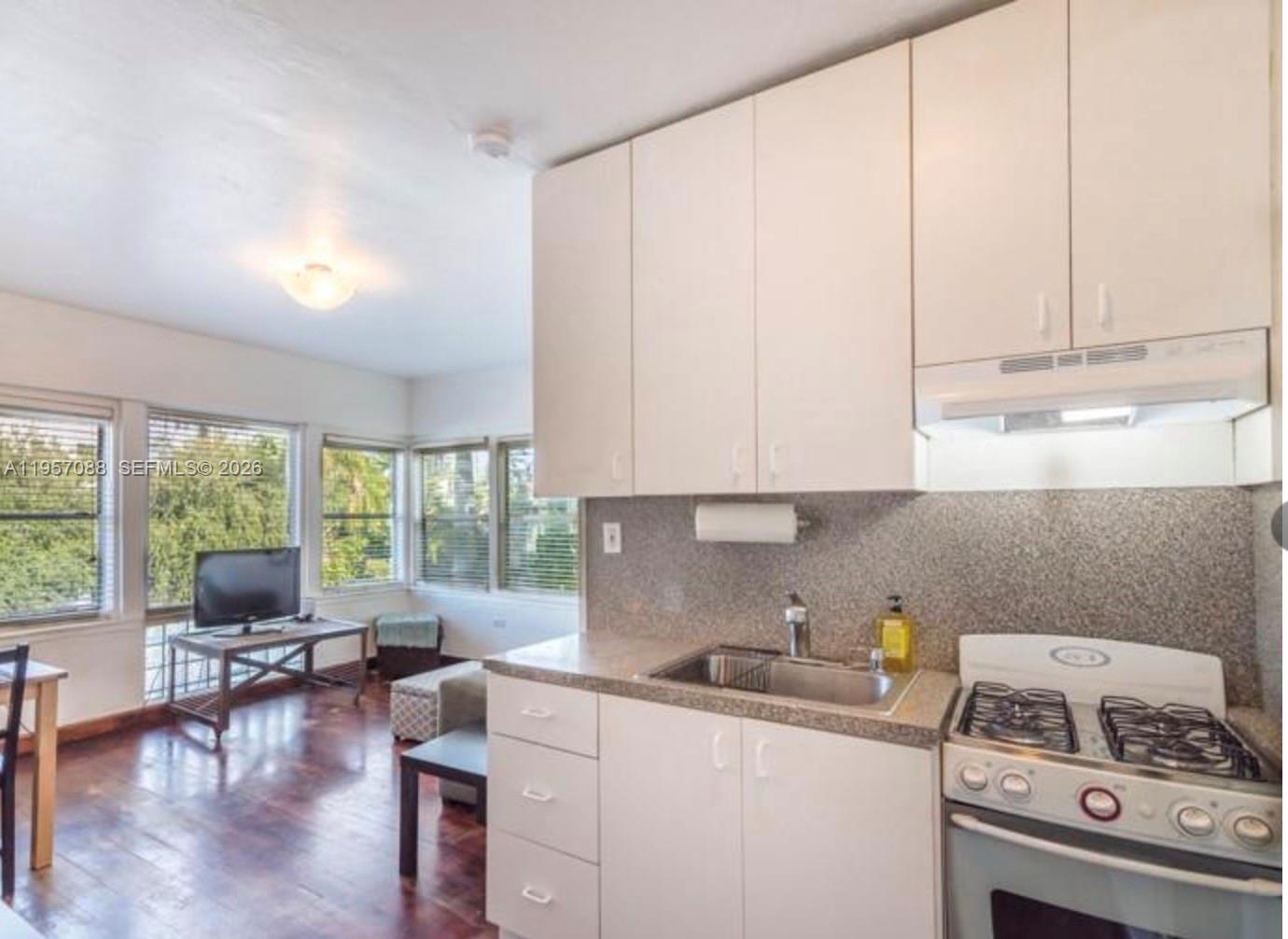 1555 Pennsylvania Ave #202 Miami Beach, FL 33139