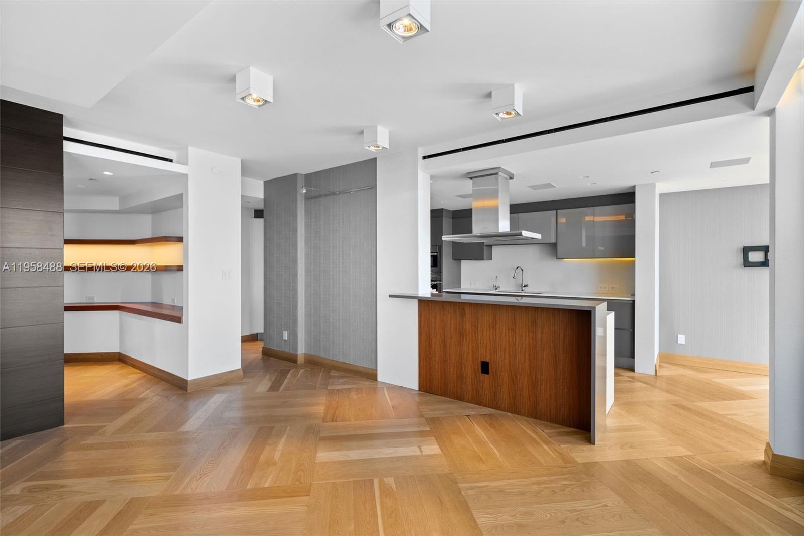 9999 Collins Ave #3E Bal Harbour, FL 33154