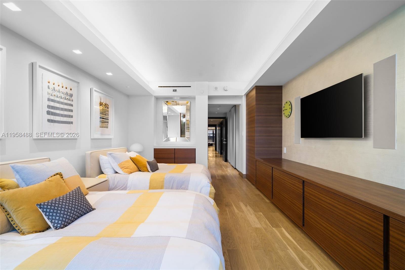 9999 Collins Ave #3E Bal Harbour, FL 33154