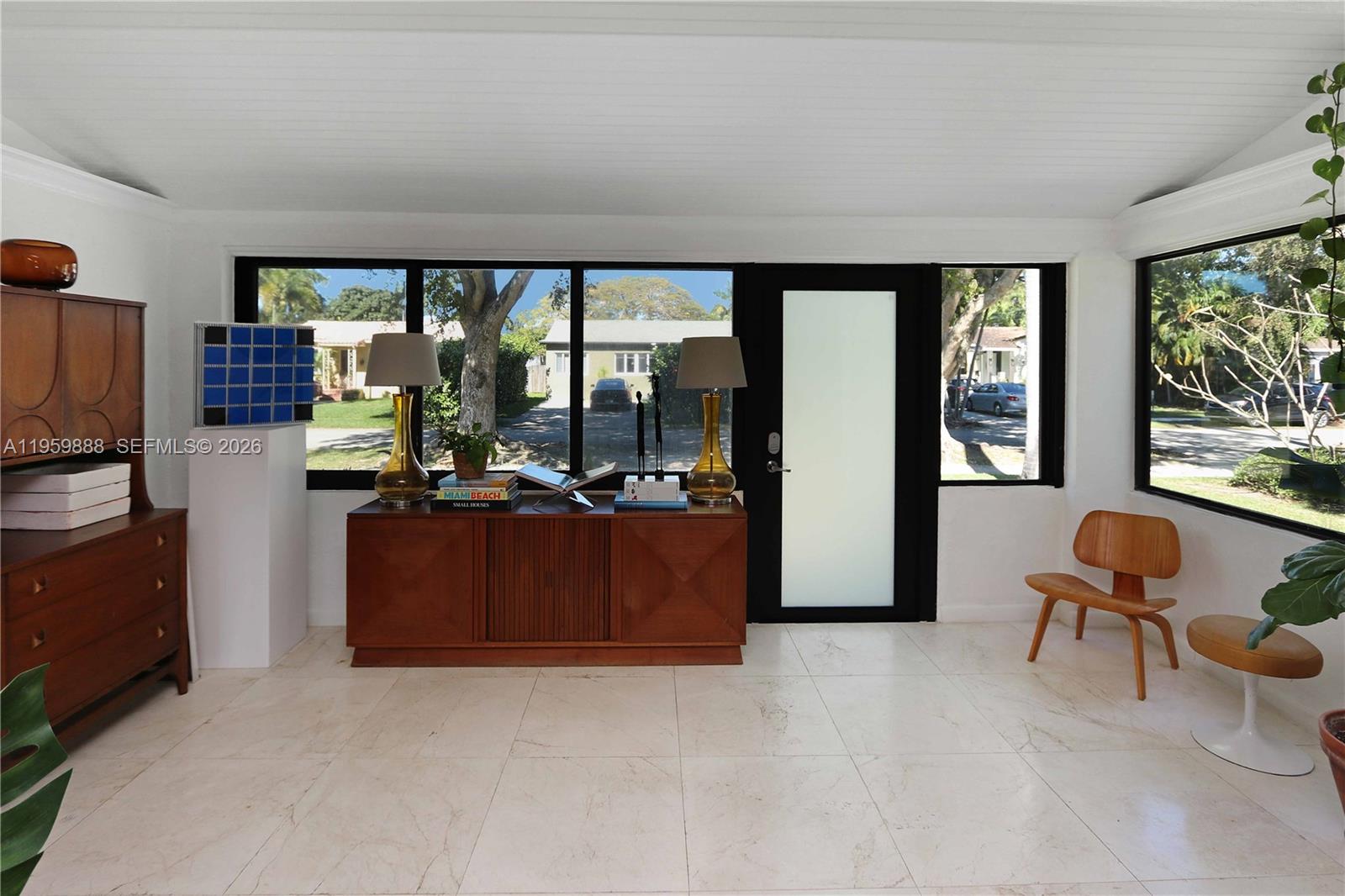 1516 Mayo St Hollywood, FL 33020