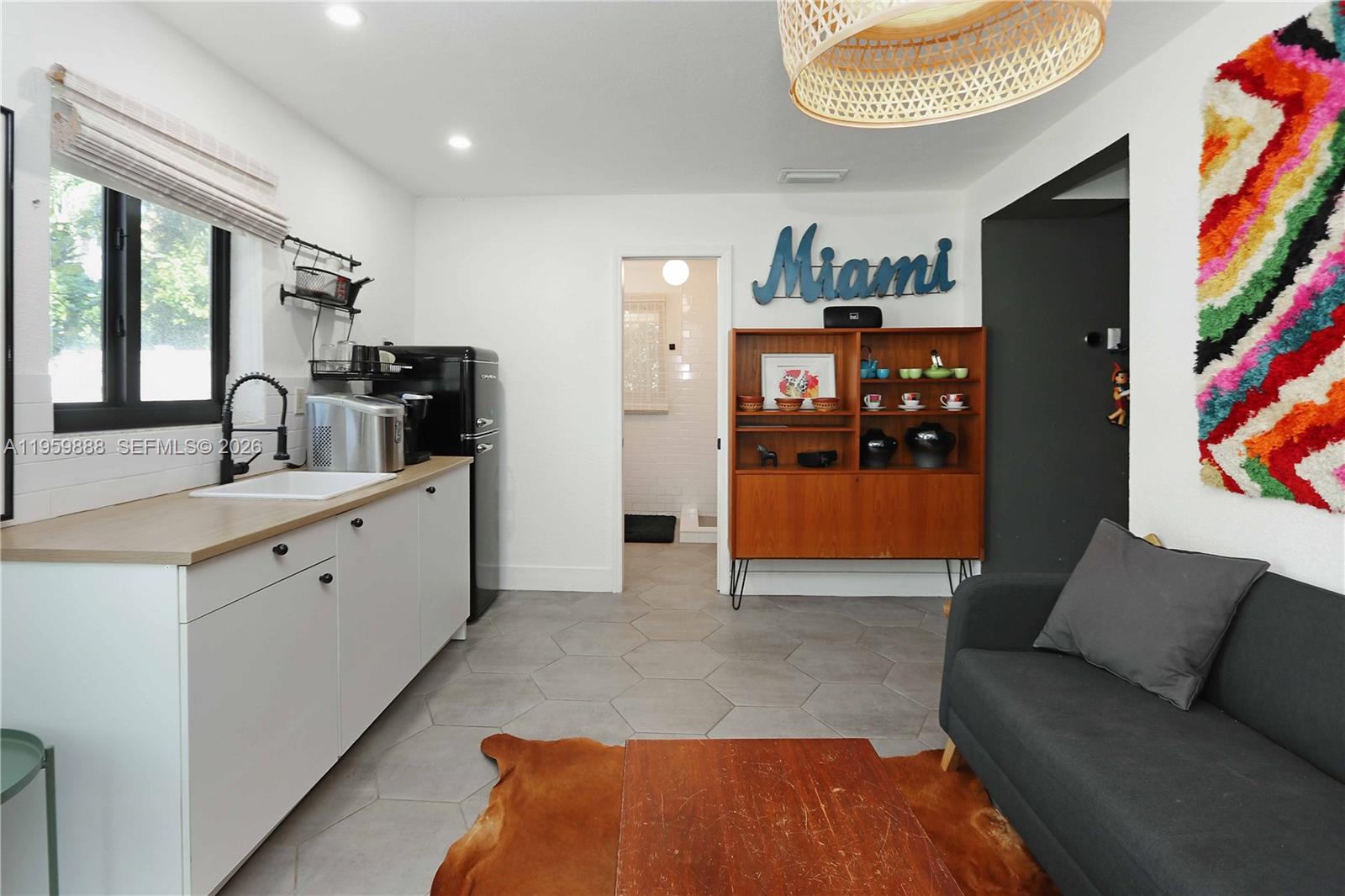 1516 Mayo St Hollywood, FL 33020