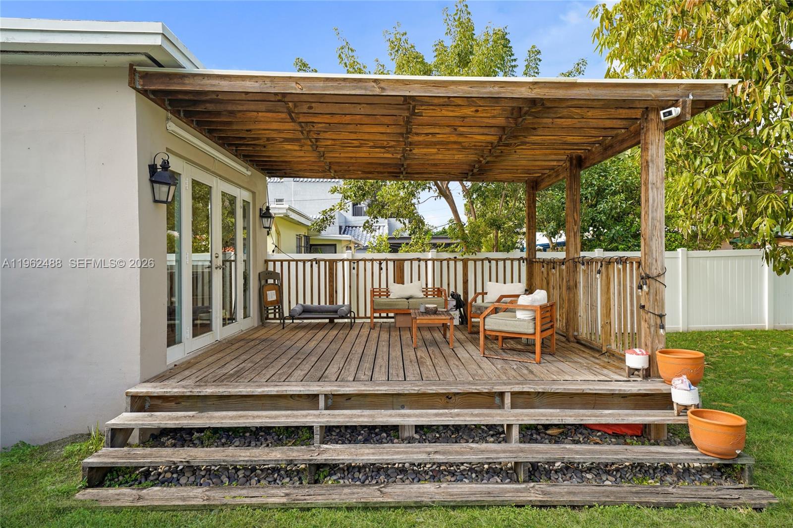 1737 SW 11th St Miami, FL 33135