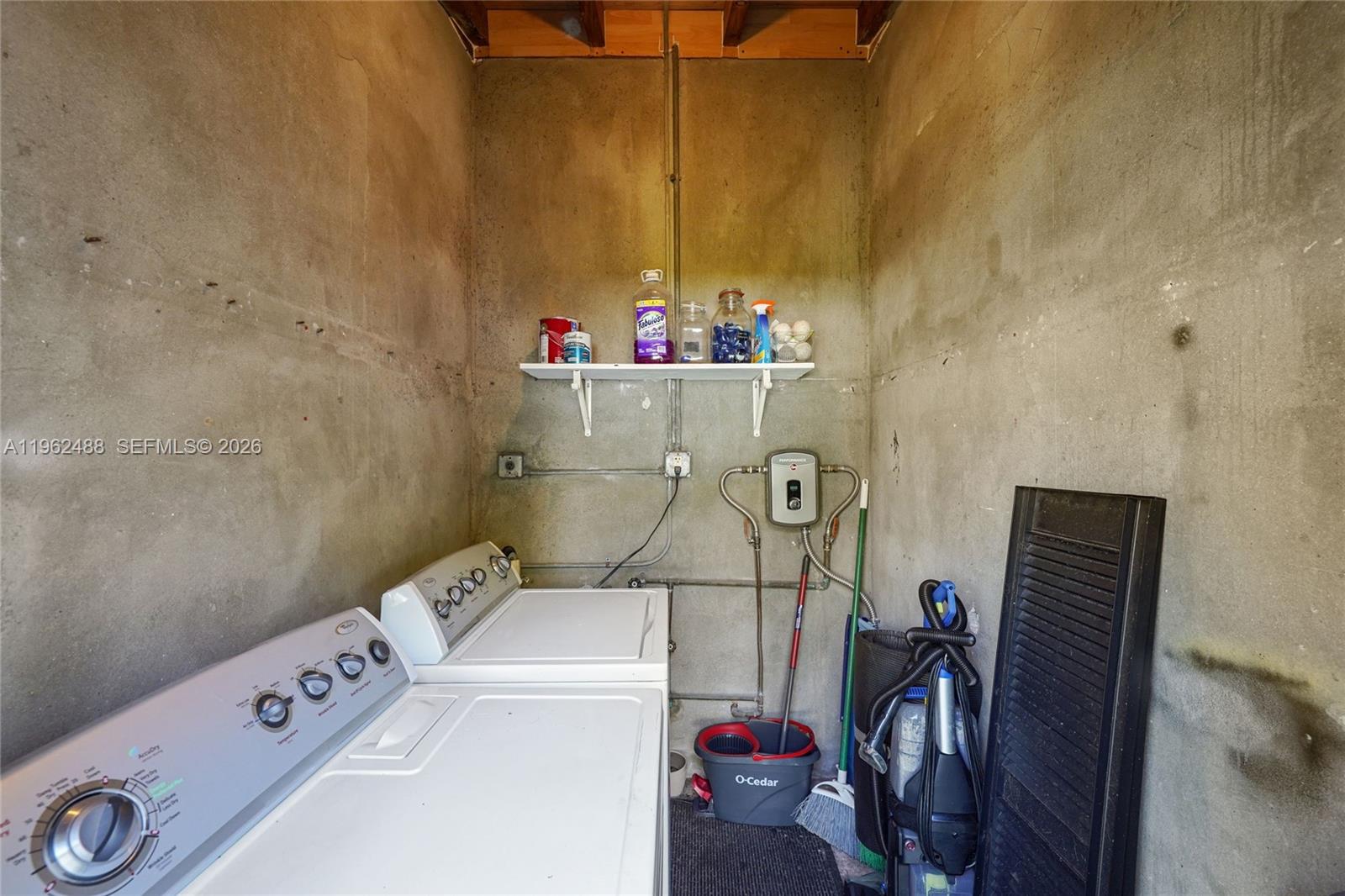 1737 SW 11th St Miami, FL 33135