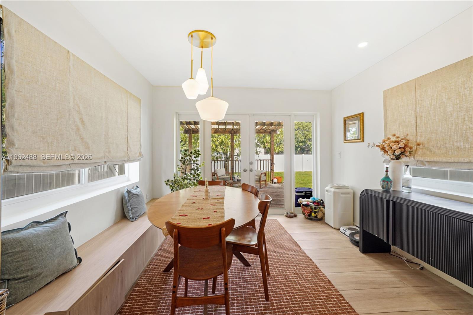 1737 SW 11th St Miami, FL 33135