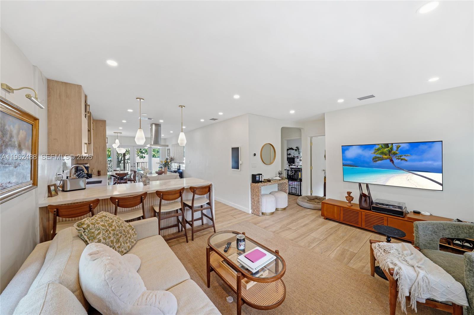 1737 SW 11th St Miami, FL 33135