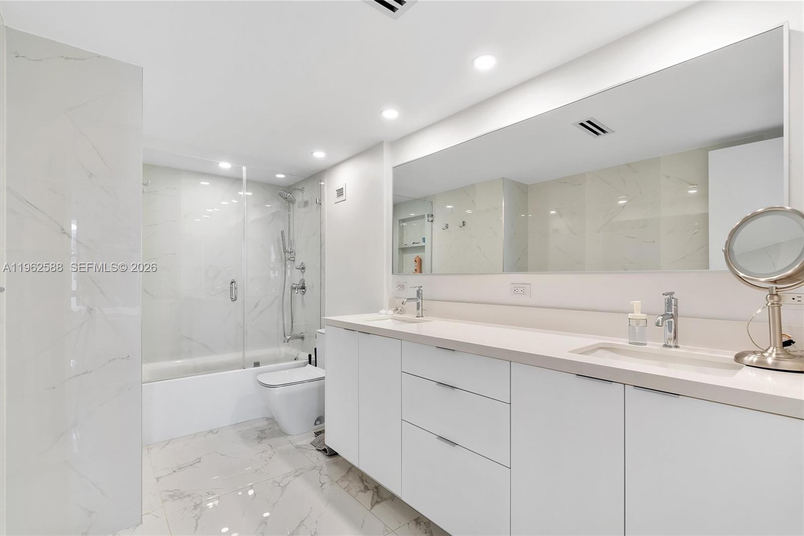 image Towers of Key Biscayne10