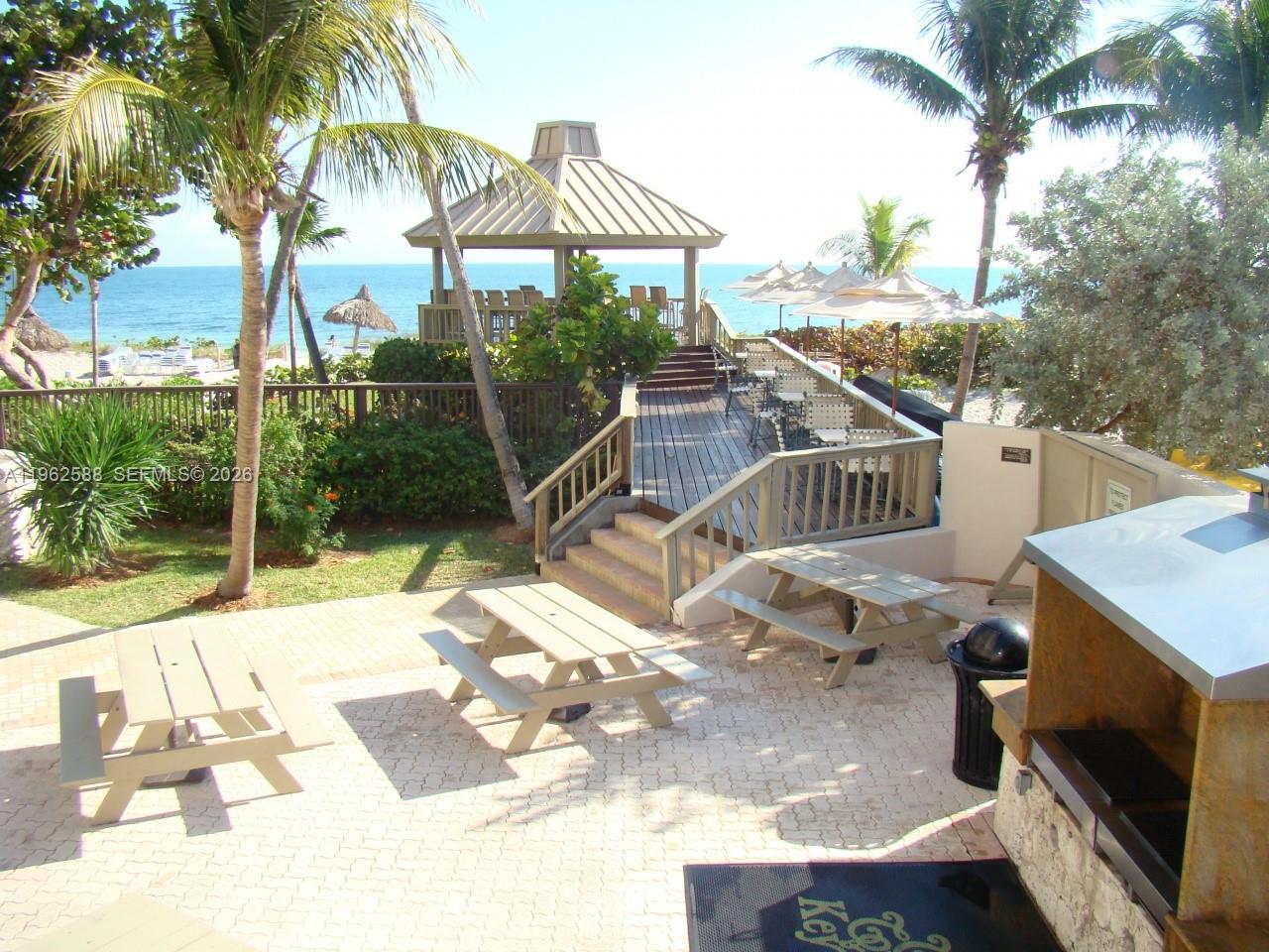 image Towers of Key Biscayne19