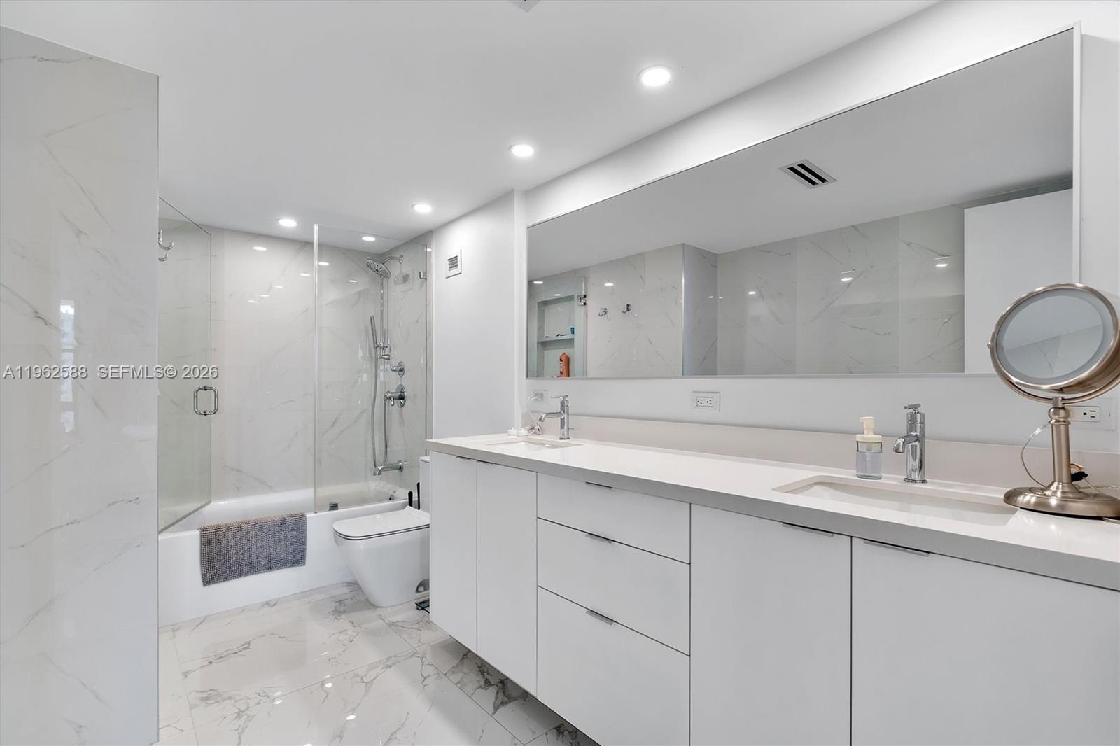 image Towers of Key Biscayne8