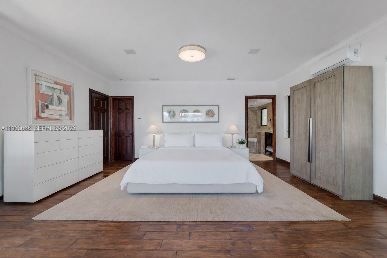 744 Lakeview Dr Miami Beach, FL 33140