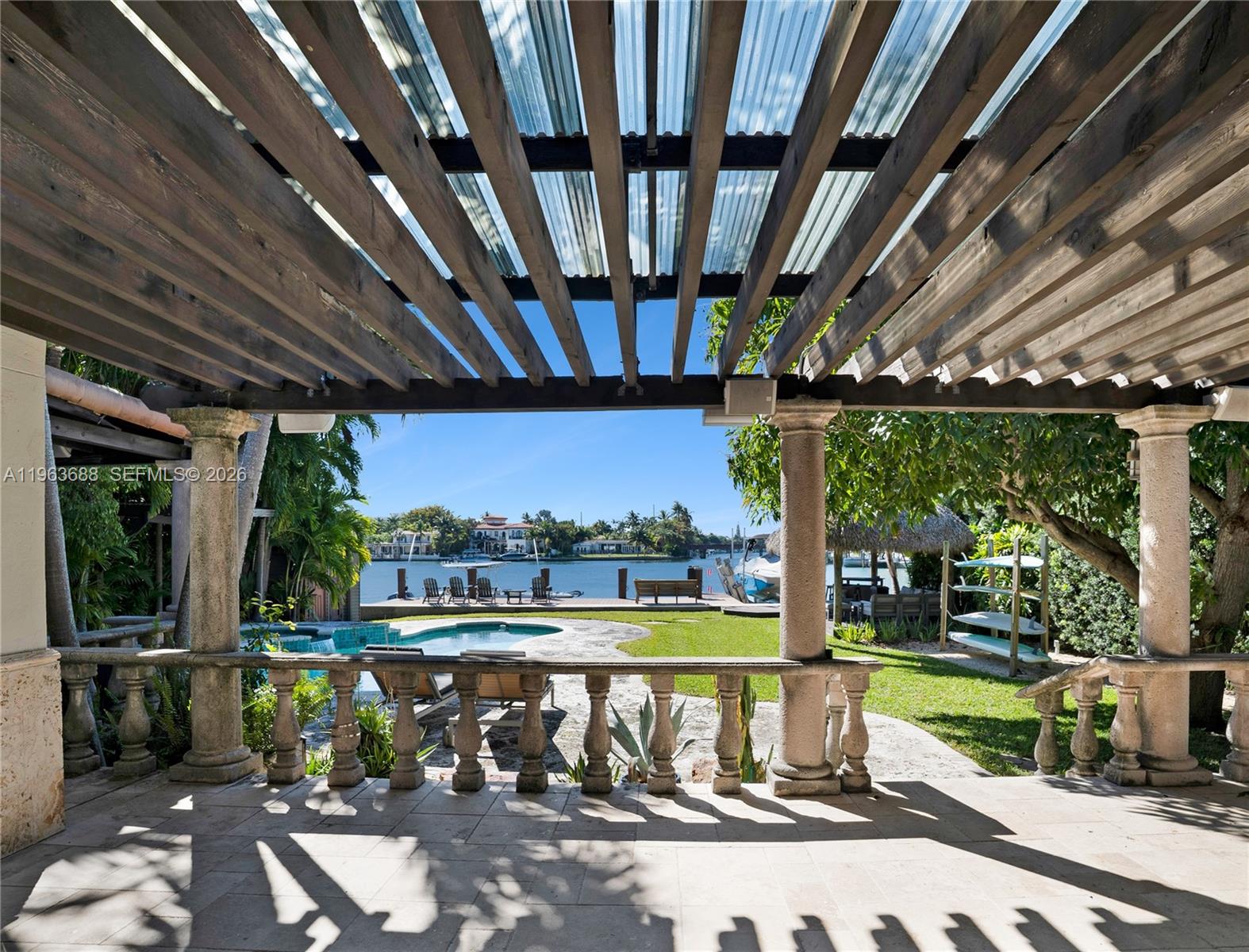 744 Lakeview Dr Miami Beach, FL 33140