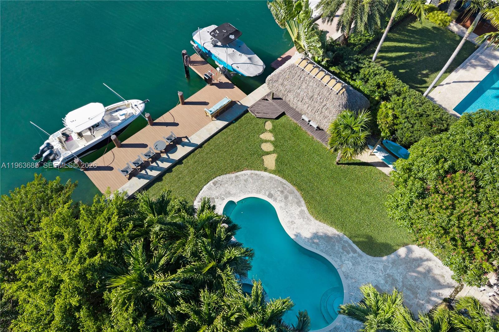 744 Lakeview Dr Miami Beach, FL 33140