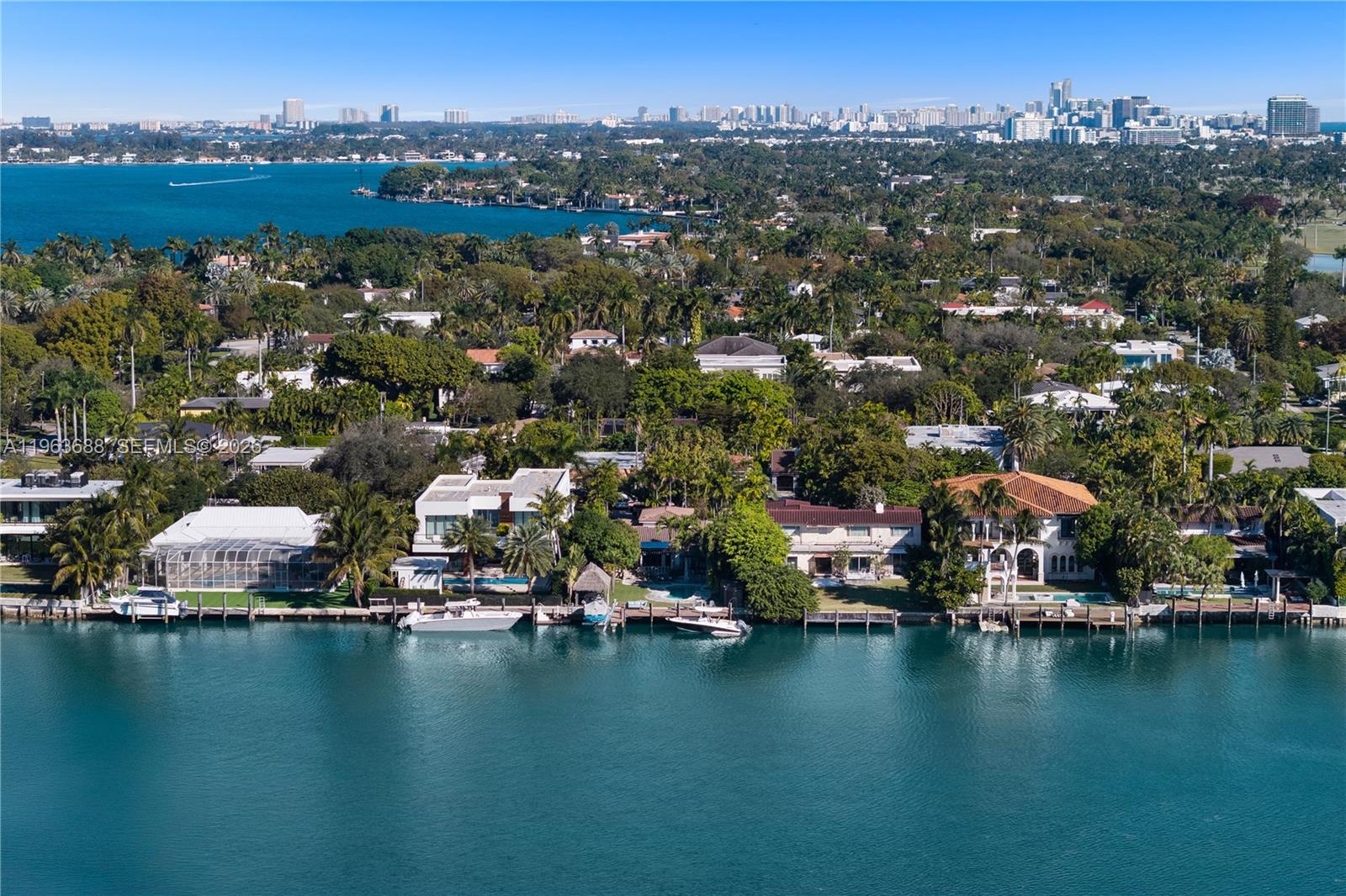 744 Lakeview Dr Miami Beach, FL 33140