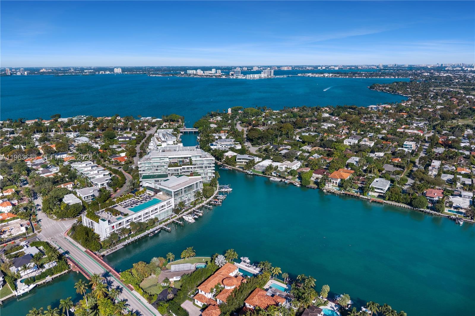 744 Lakeview Dr Miami Beach, FL 33140