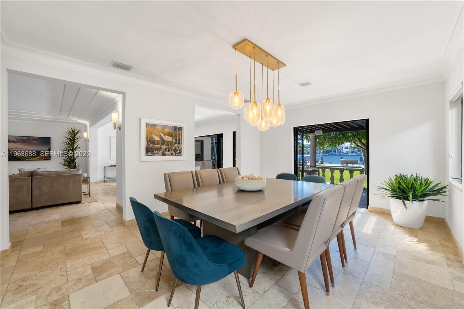 744 Lakeview Dr Miami Beach, FL 33140