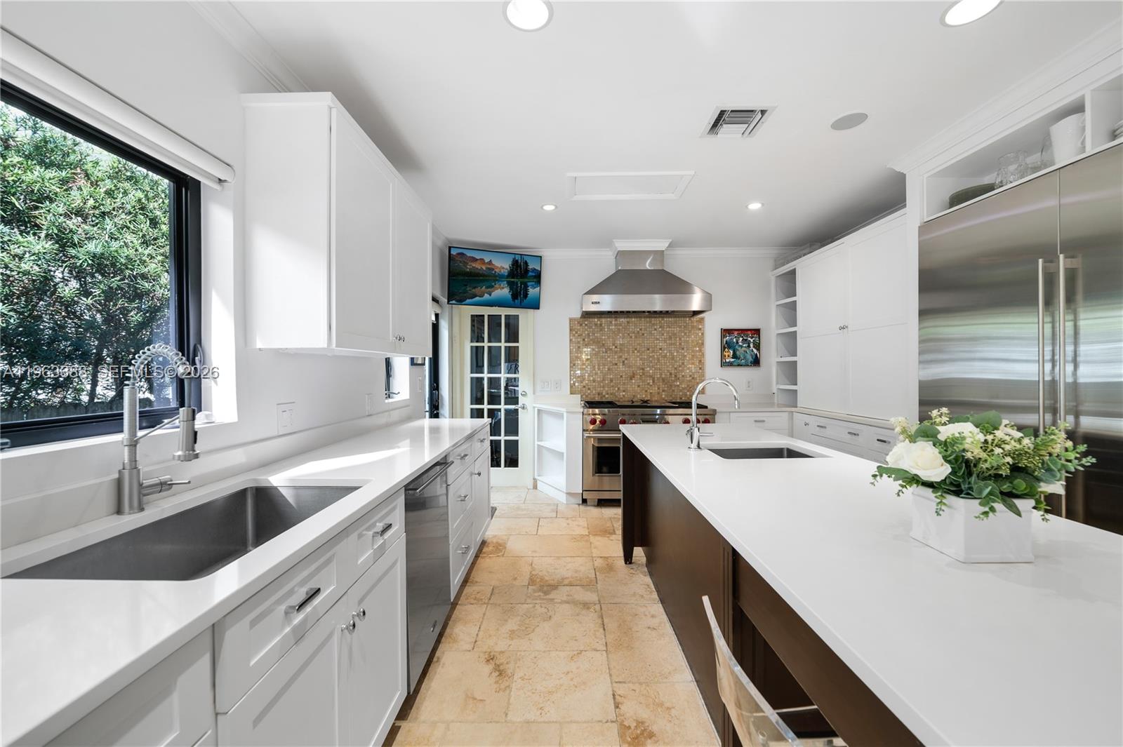 744 Lakeview Dr Miami Beach, FL 33140