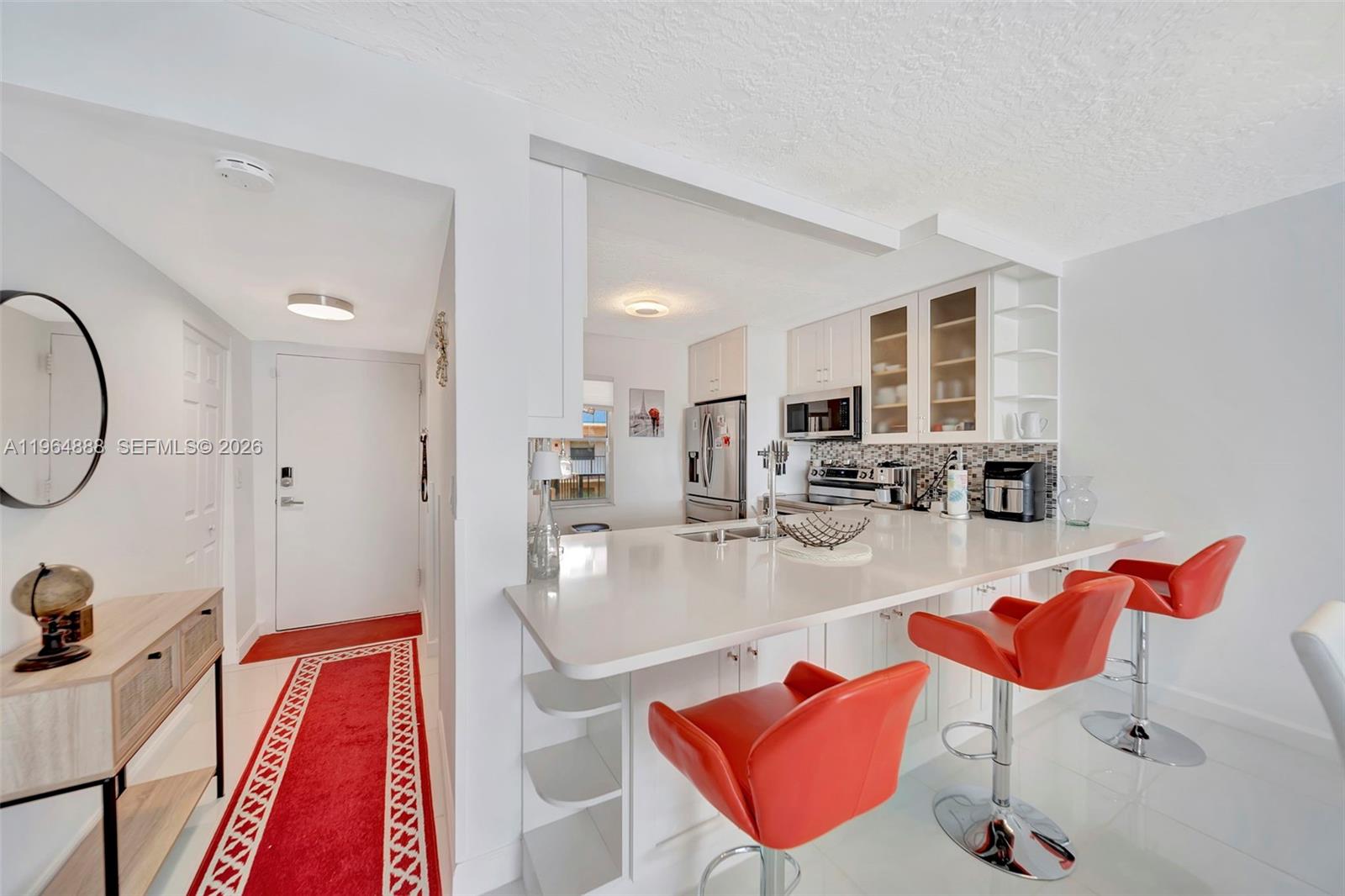 2801 Somerset Dr #215 Lauderdale Lakes, FL 33311