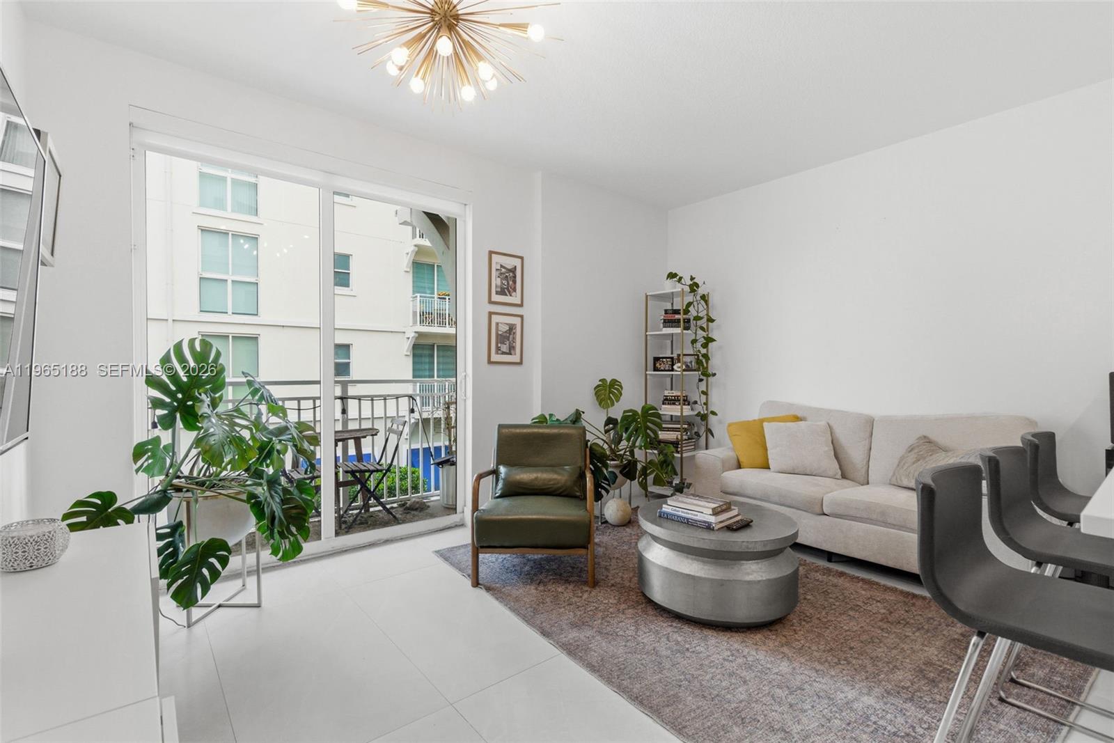 7290 SW 90th St #209 Miami, FL 33156