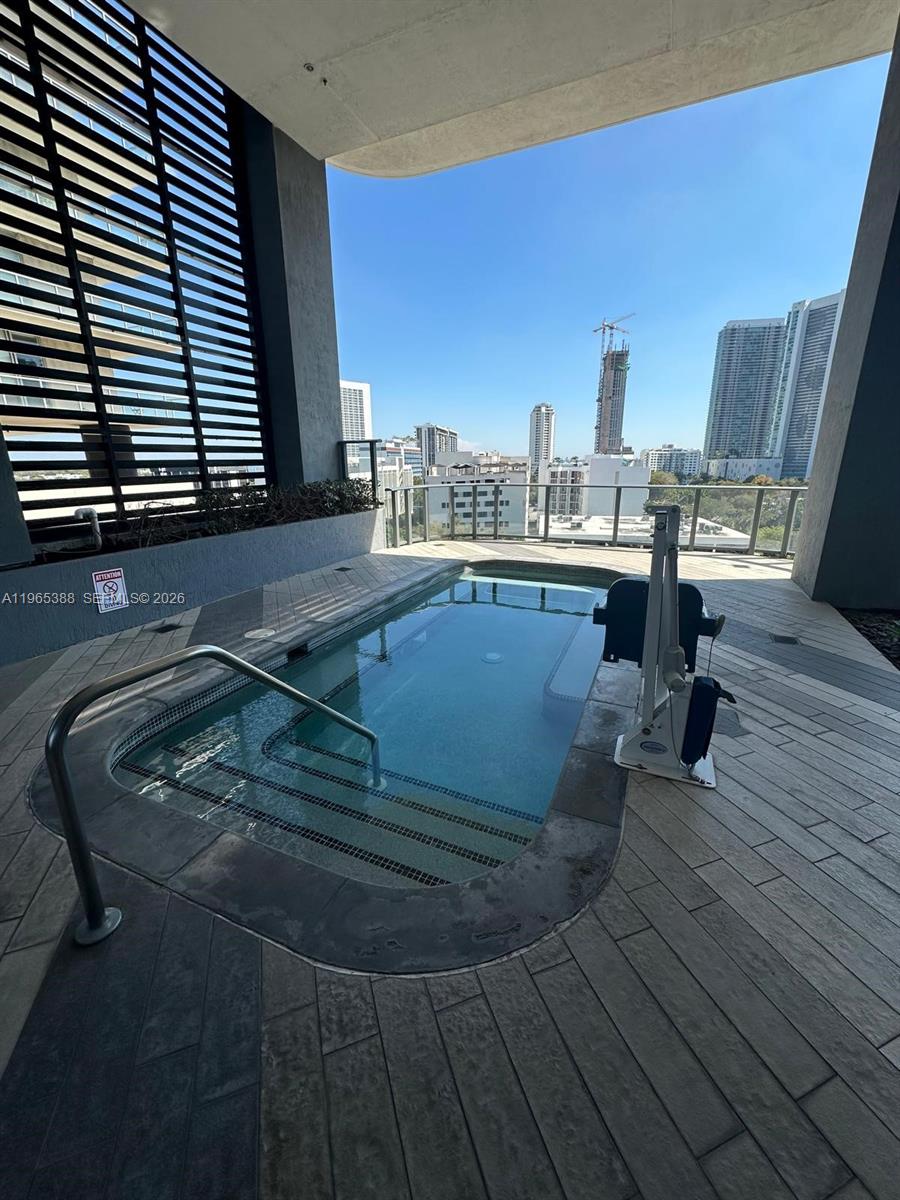 image Hyde Midtown18