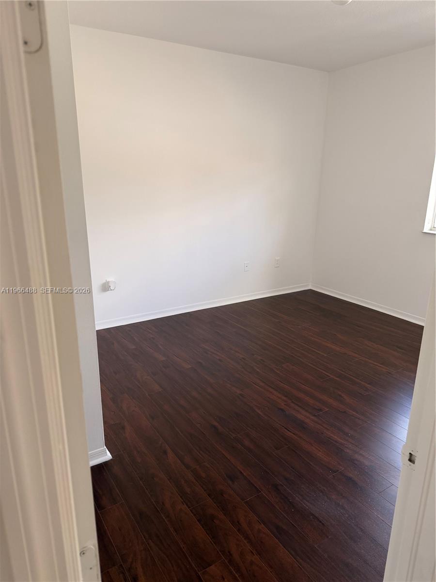 906 SW 143rd Ave Pembroke Pines, FL 33027