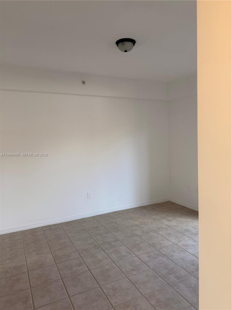 906 SW 143rd Ave Pembroke Pines, FL 33027