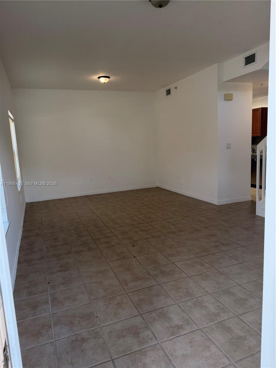 906 SW 143rd Ave Pembroke Pines, FL 33027