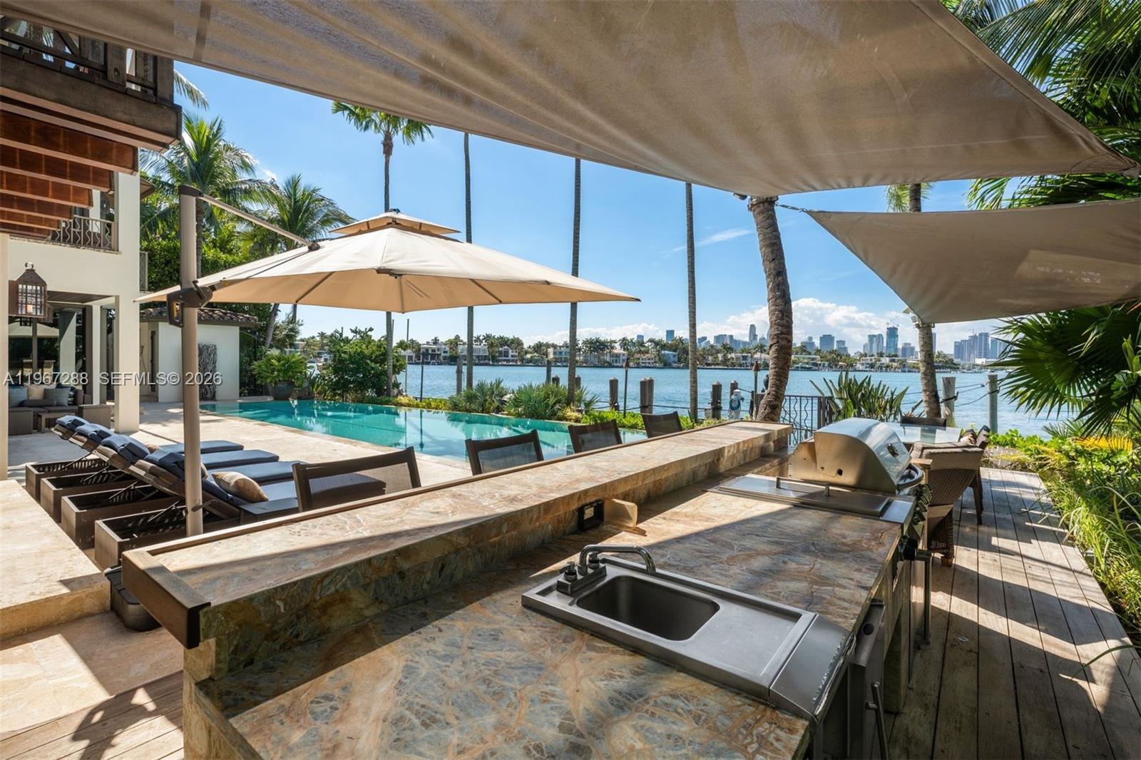 34 W Dilido Dr Miami Beach, FL 33139