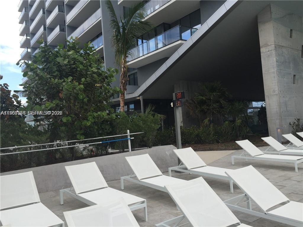 68 SE 6th St #2807 Miami, FL 33131