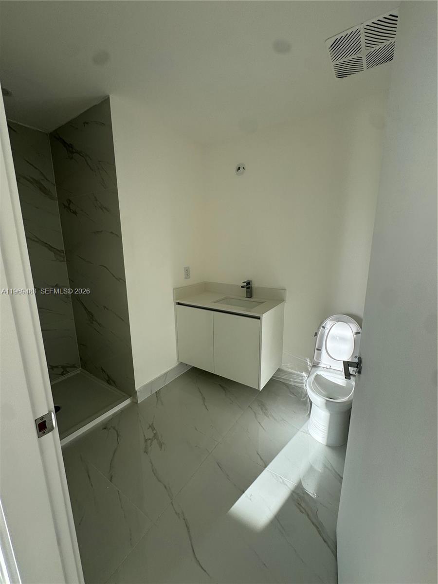 700 NE 24th St #1103 Miami, FL 33137