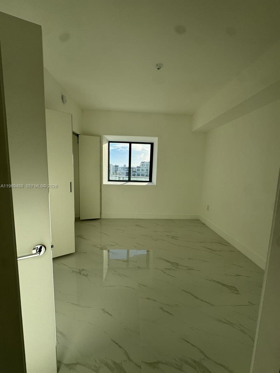 700 NE 24th St #1103 Miami, FL 33137