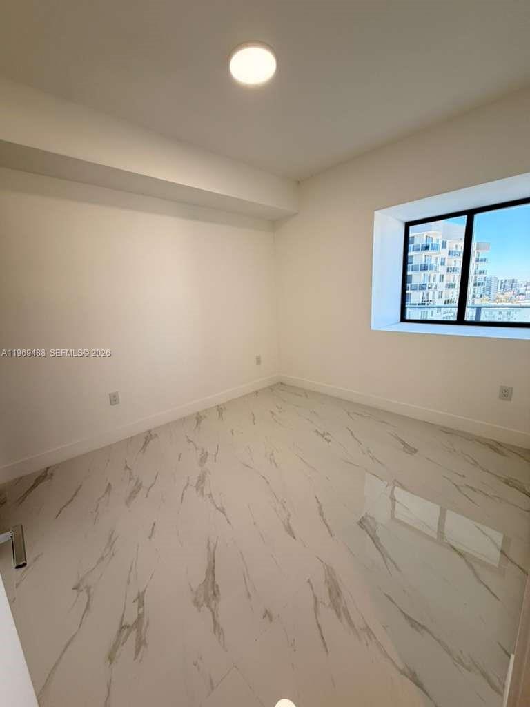 700 NE 24th St #1103 Miami, FL 33137