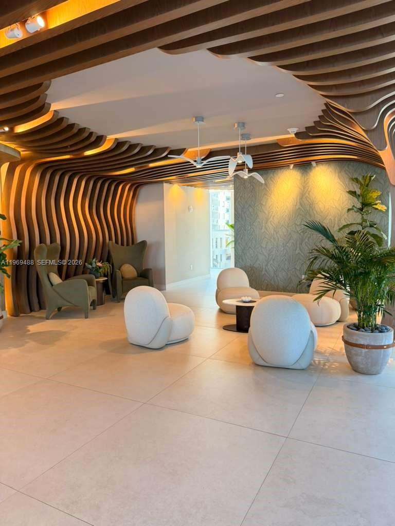 700 NE 24th St #1103 Miami, FL 33137