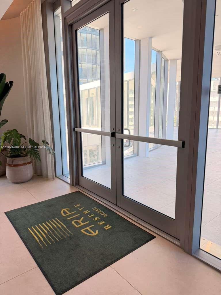 700 NE 24th St #1103 Miami, FL 33137