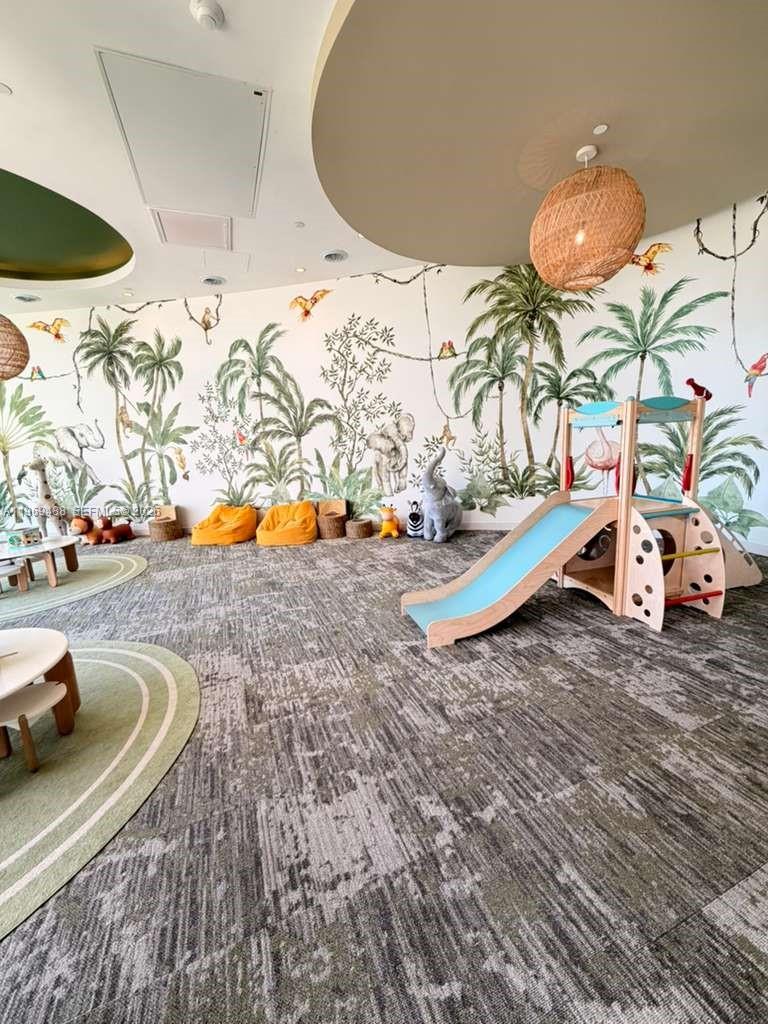 700 NE 24th St #1103 Miami, FL 33137