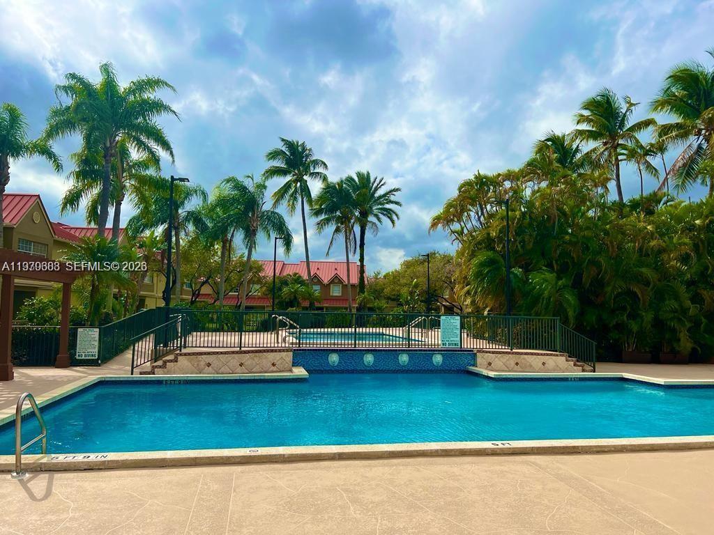 18336 NW 68th Ave #I Hialeah, FL 33015