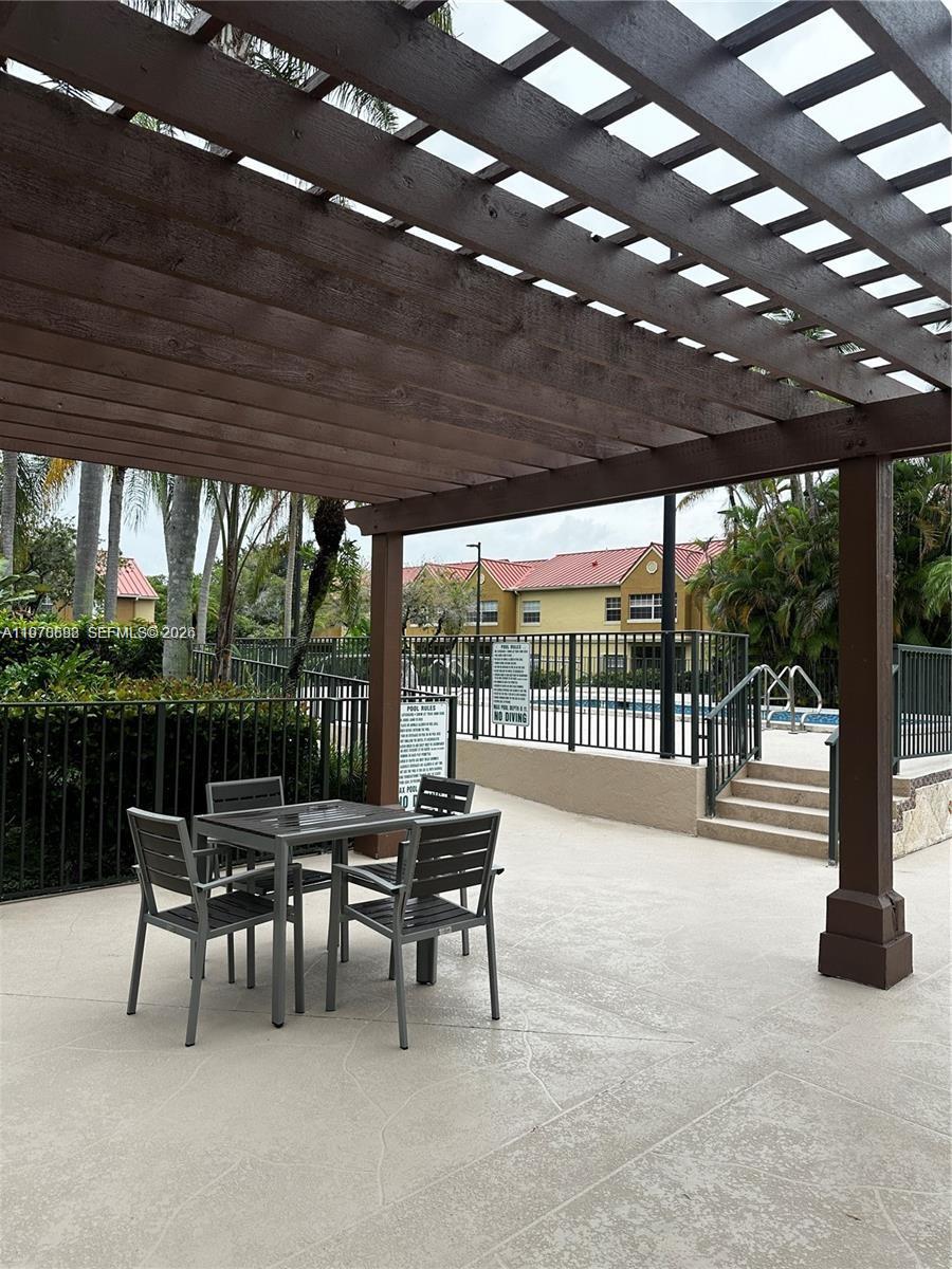 18336 NW 68th Ave #I Hialeah, FL 33015