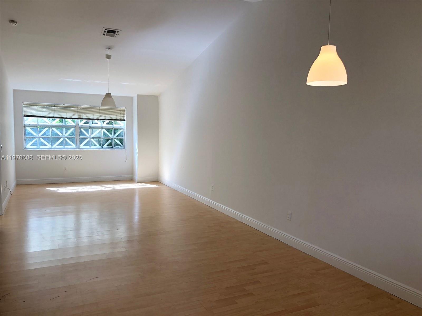 18336 NW 68th Ave #I Hialeah, FL 33015