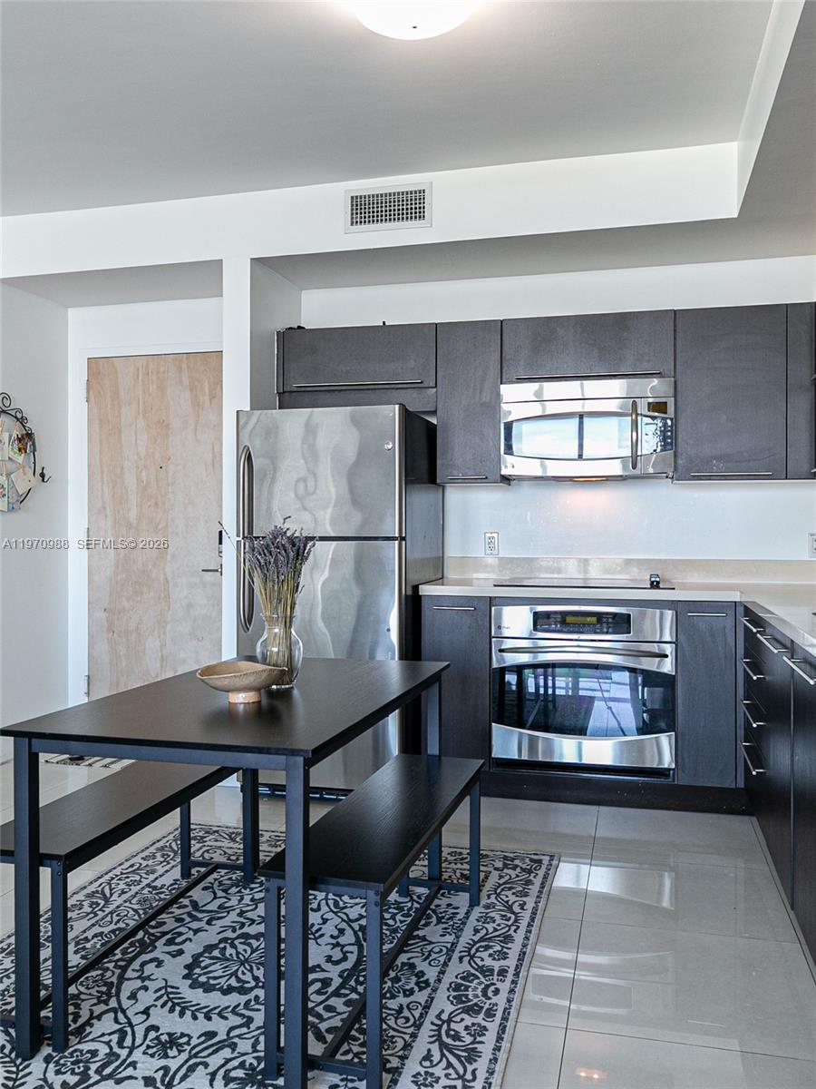 image The Ivy at Riverfront12