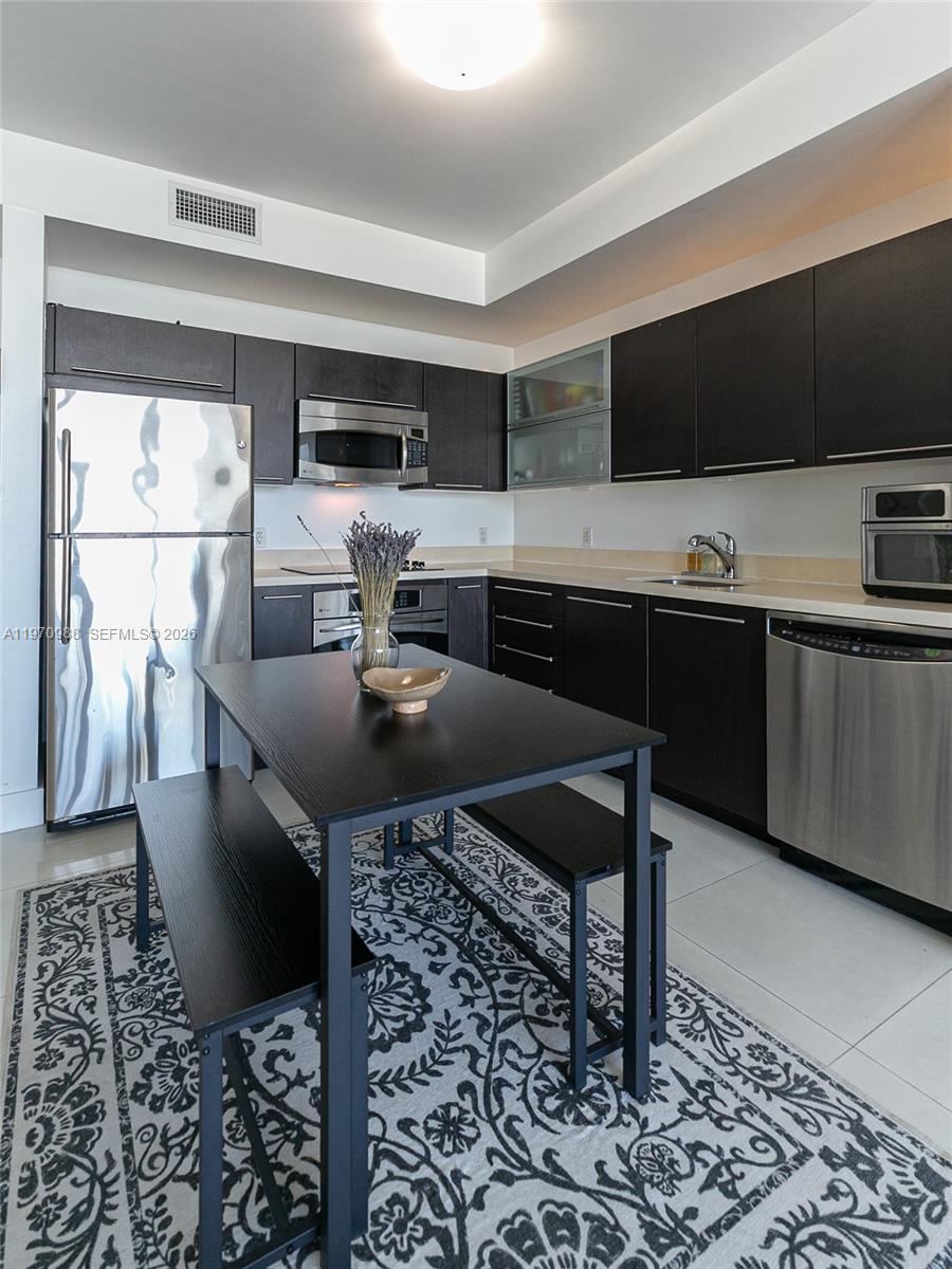 image The Ivy at Riverfront13