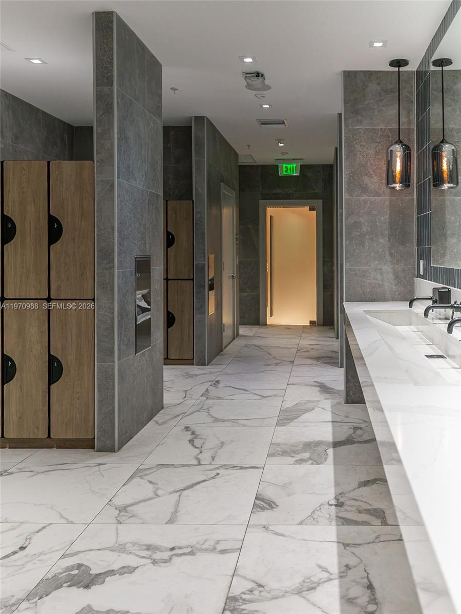 image The Ivy at Riverfront31