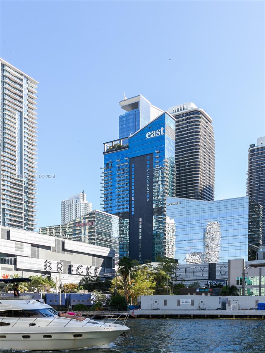 image The Ivy at Riverfront43