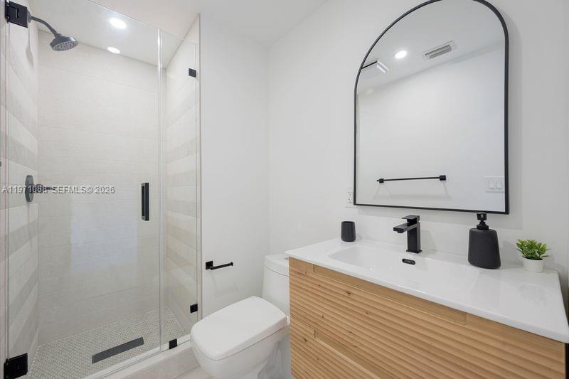 1810 SW 6th Ave Pompano Beach, FL 33060