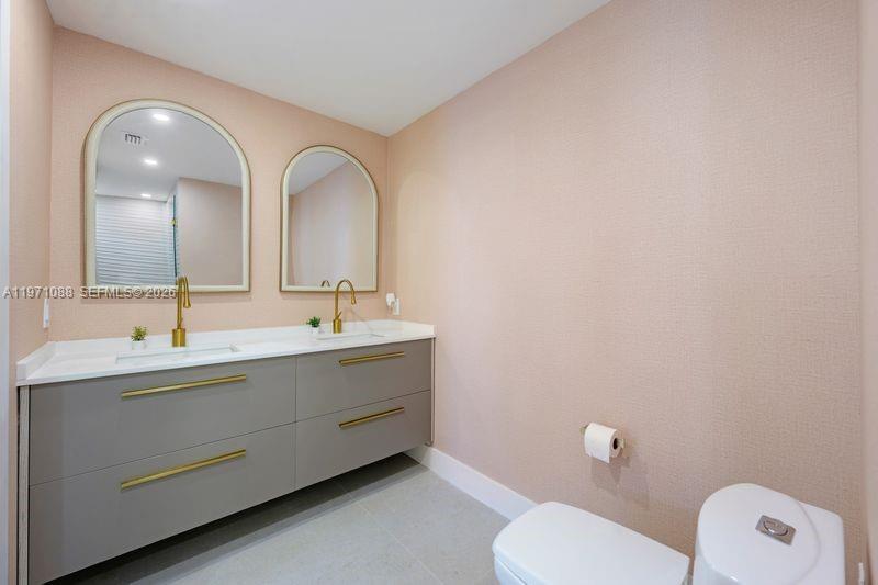 1810 SW 6th Ave Pompano Beach, FL 33060