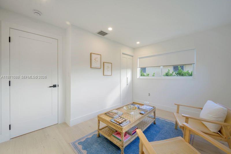 1810 SW 6th Ave Pompano Beach, FL 33060